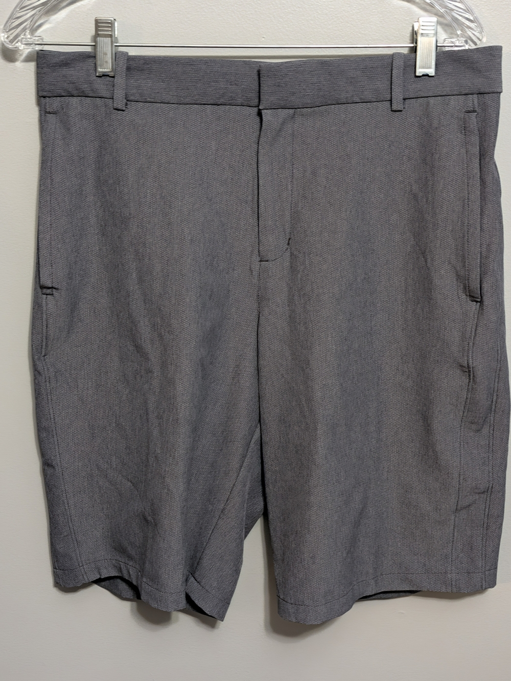 Nike Men's Gray Flat-Front Golf Shorts Sz 30